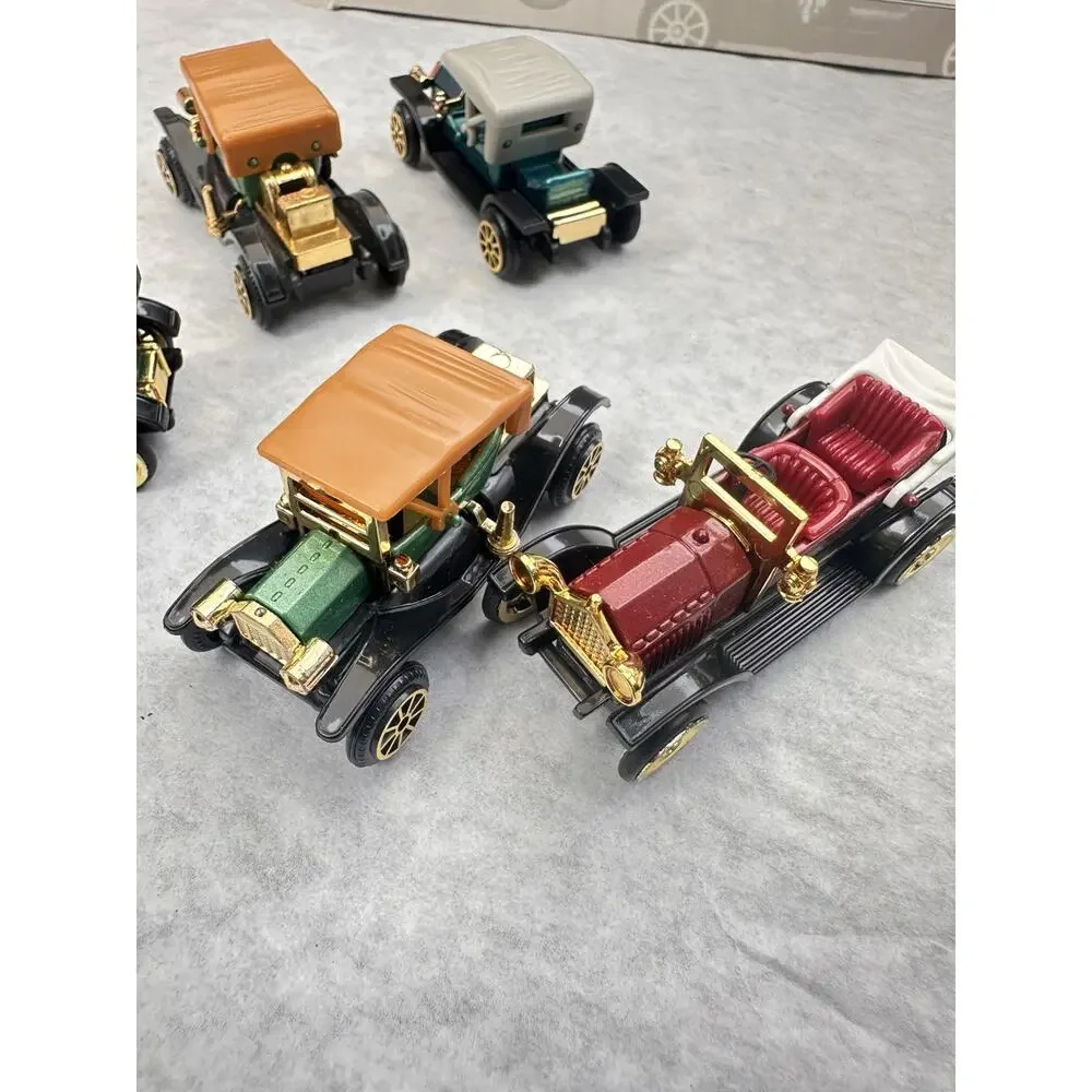 A64 Set of 6 Classic Cars with Display Shelf & Box Reader's Digest Gift Vintage